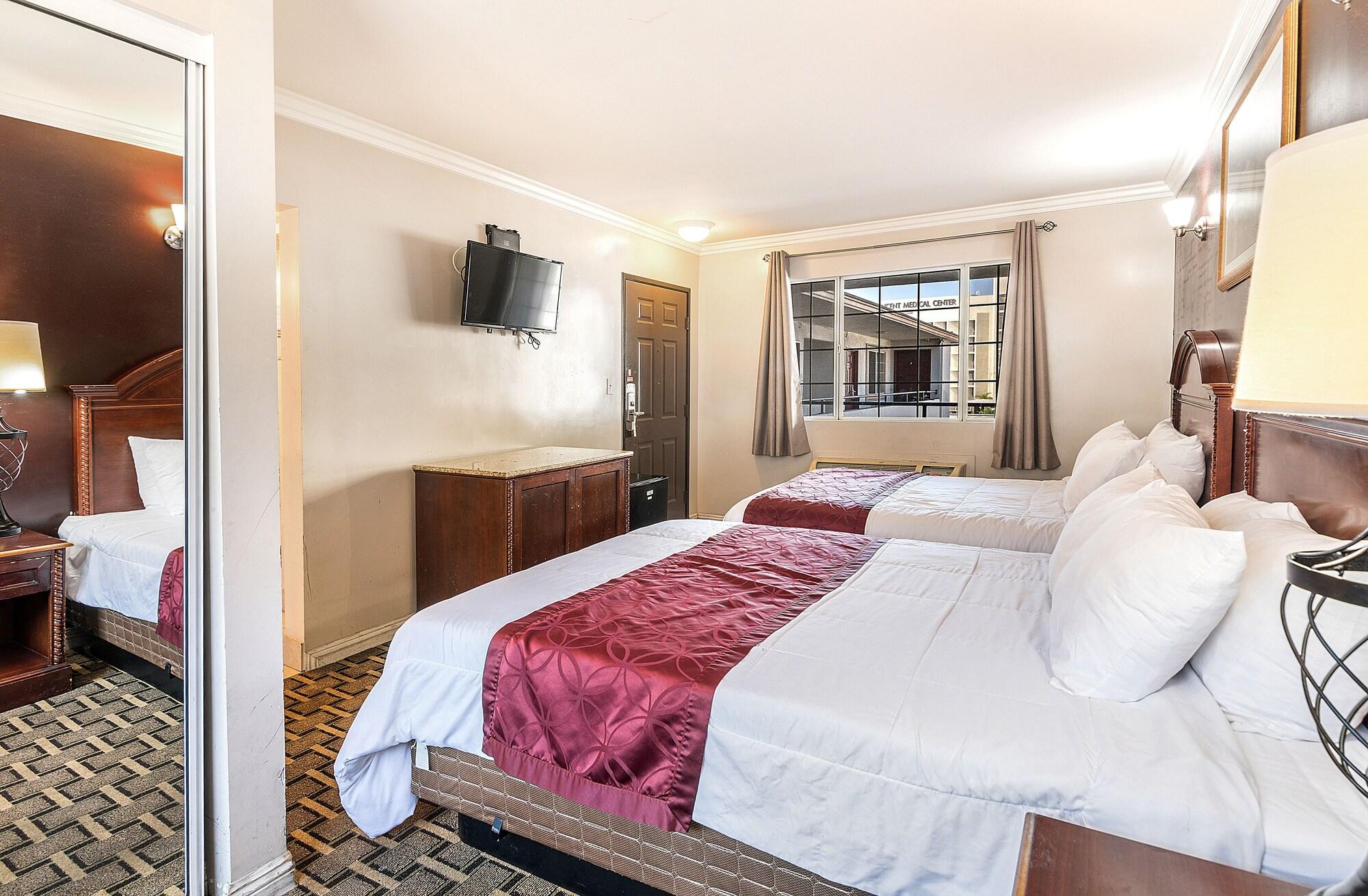 La Royal Viking Hotel 2*